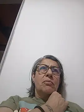 nocturnewhisper webcam