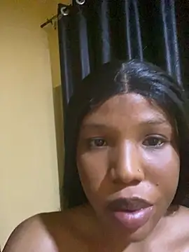 Horny_sexyiris webcam