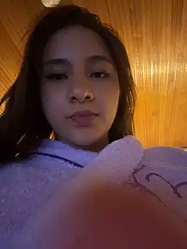 Angela-Diaz webcam