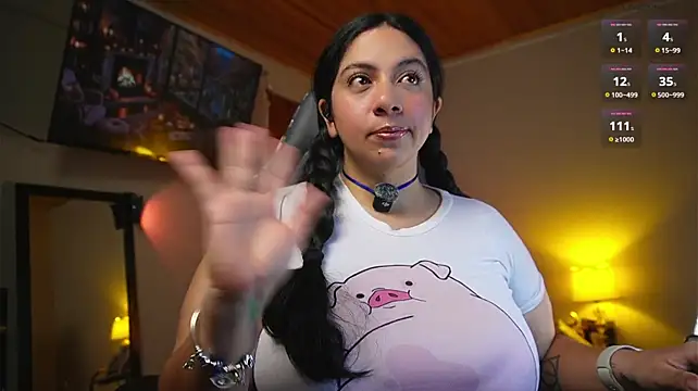 coraline_latin webcam
