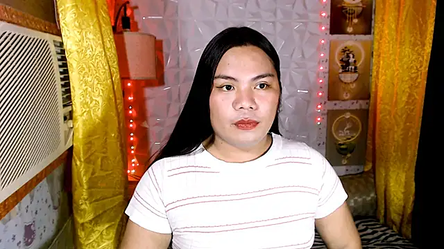 TSbrianaHugeCock webcam