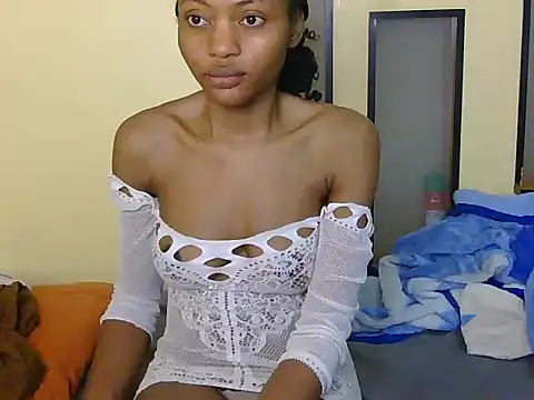 HoneyBliss04 webcam