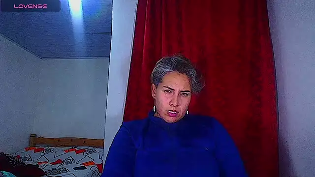 Yessi_rousse webcam