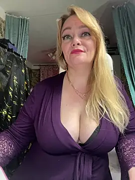 Sweet-blonde