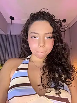 Mia_honey3