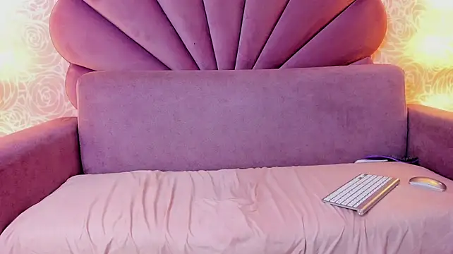 Scarleett_22's room