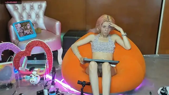 Skinygirl webcam