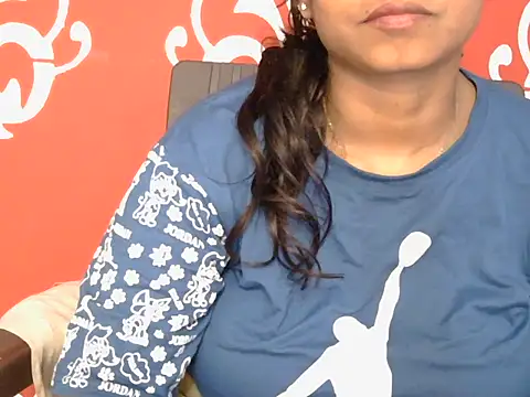 Hot-muskan-