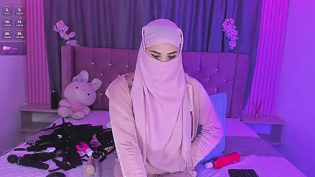 Nayla-Mouna webcam