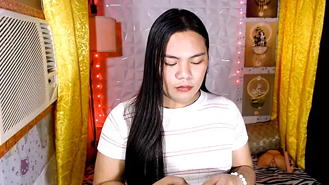 TSbrianaHugeCock webcam