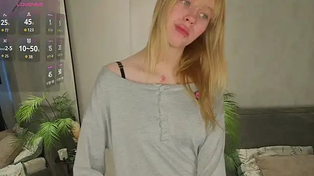 AthenaElsayedl webcam