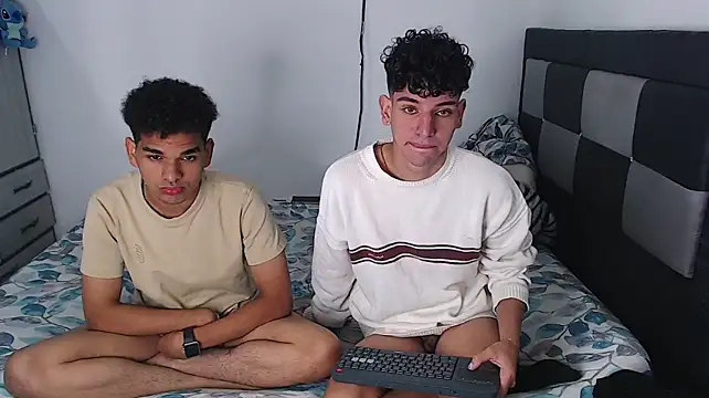 apoloandhansel webcam