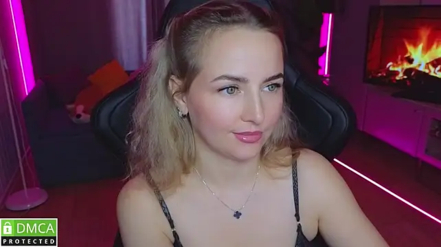 Mira_Mermayd webcam