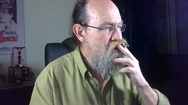 Uncle_Hottie live sex cam