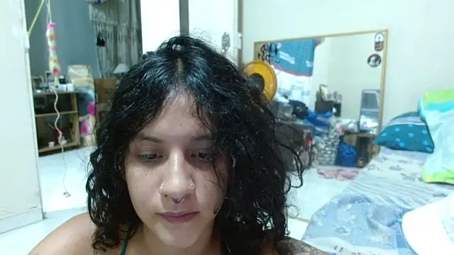 AlinaWoolf_
