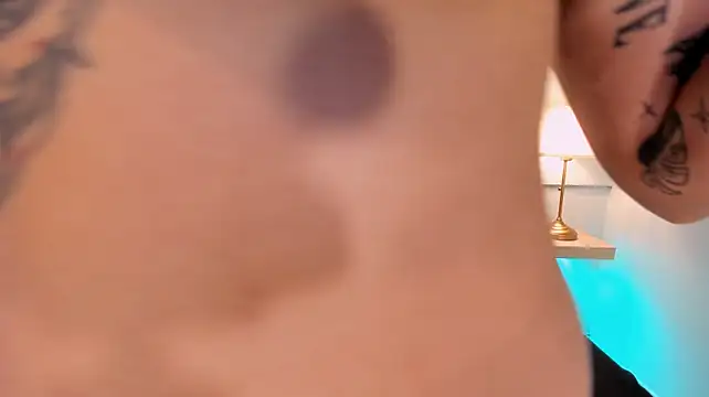 LiahKiss_ webcam