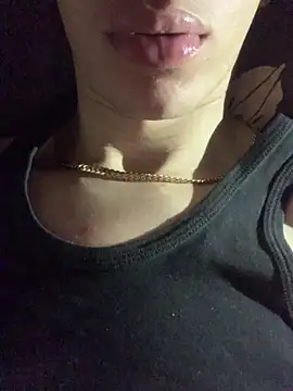 MiroKari2 live cam on StripChat