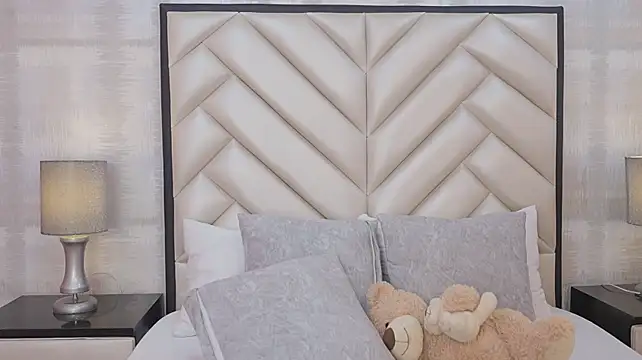 KikiiLove webcam