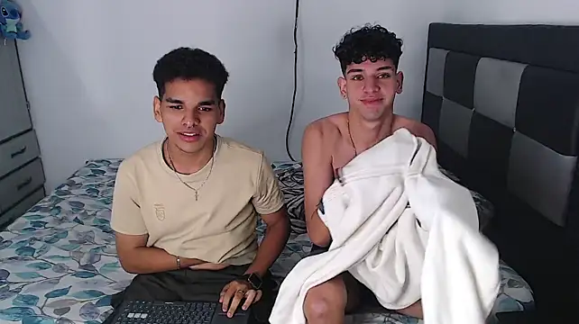 apoloandhansel webcam