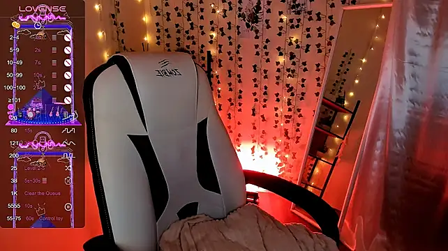 AnyaTaylor_