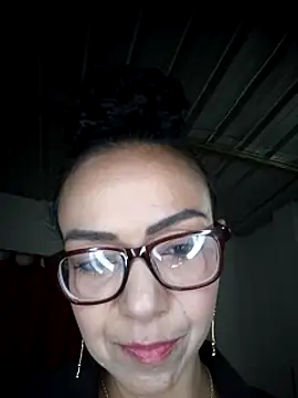 CrissDessire live cam on StripChat