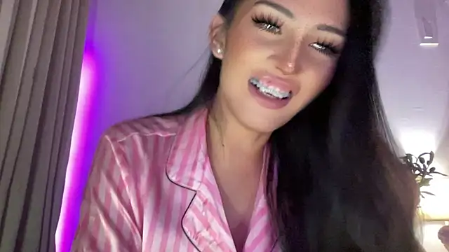 Alicegreenexx live cam on StripChat