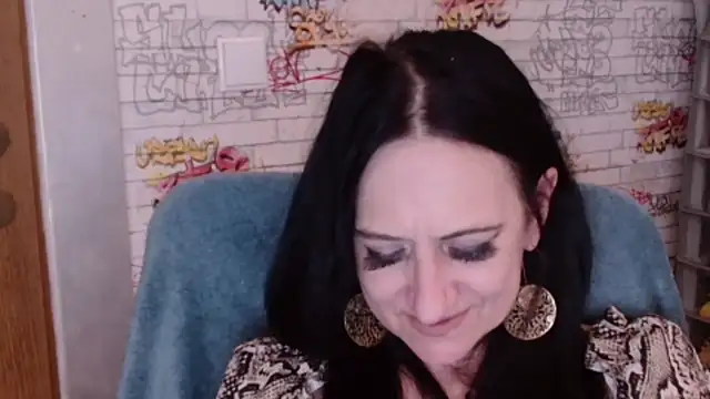 DebraMilf live cam on StripChat