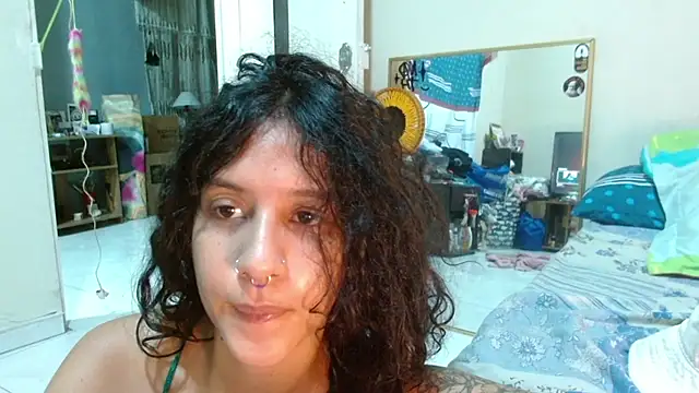 alinawoolf_ (F young) - SHOW UNDERWARE<3<3<3