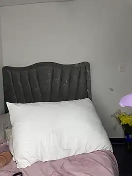 namy_moon1 (T teen) - show naked oil