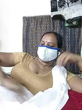 salukutty live cam on StripChat