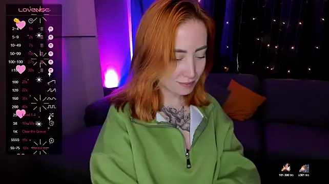 deboramoore live cam on StripChat