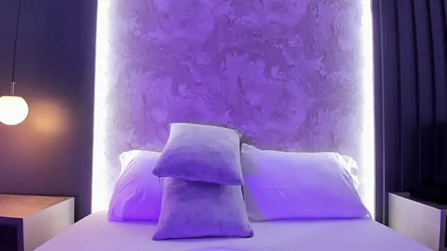 alysson_moon_ webcam