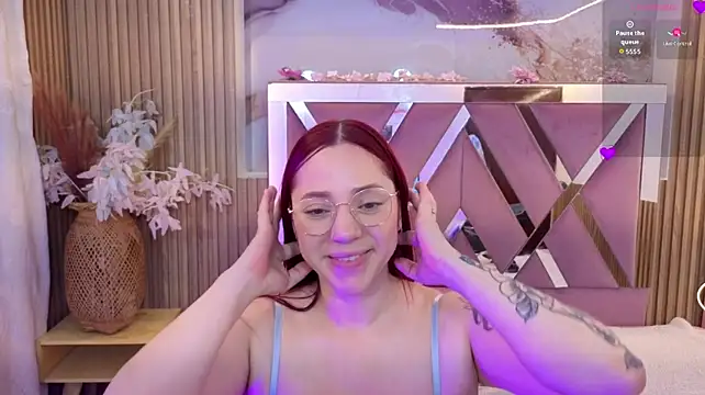 ANNE_TAY1 webcam