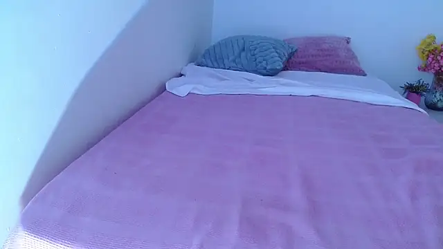 yuleidy24 webcam