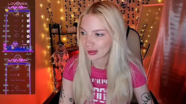AnyaTaylor_ webcam