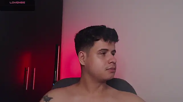 BjornSteel live cam on StripChat