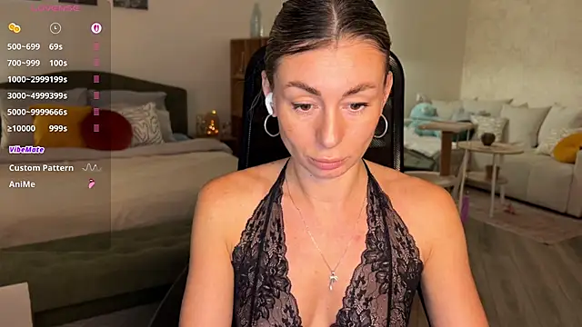 DannaEvan live cam on StripChat