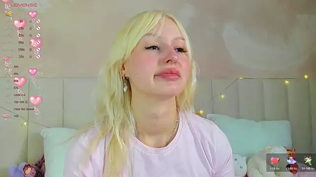 AdeleSilvy live cam on StripChat