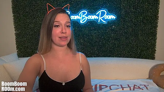 boomboomr00m live cam on StripChat
