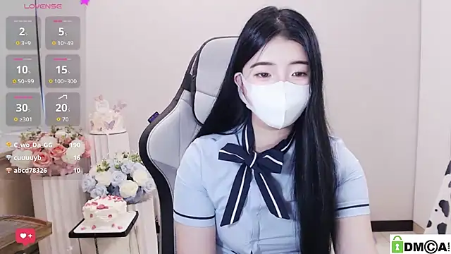 Nina_777_ webcam