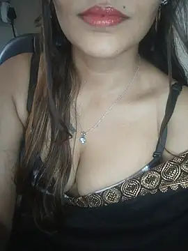 Sexy__aaru webcam