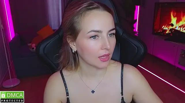 Mira_Mermayd webcam