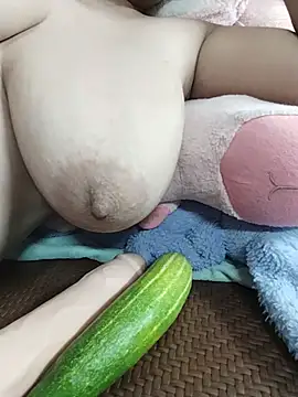 Bigboobs909 live cam on StripChat