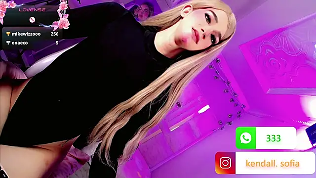 Sophiaa_doll_ live cam on StripChat