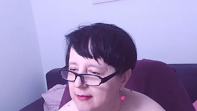 ChristaRose live cam on StripChat