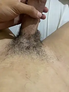 hotgu24 live sex cam