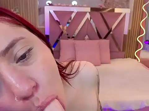 ANNE_TAY1 webcam