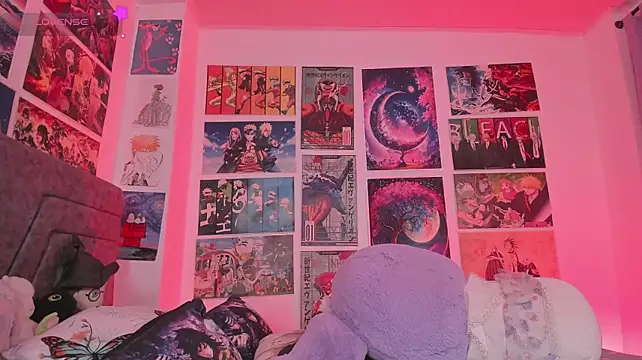 MissCurvyTop webcam