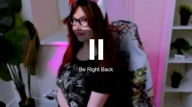 CarolGiggly webcam
