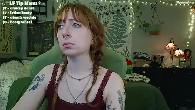 LilyMayBae webcam